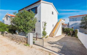 Lovely Apartment In Vir With Wifi